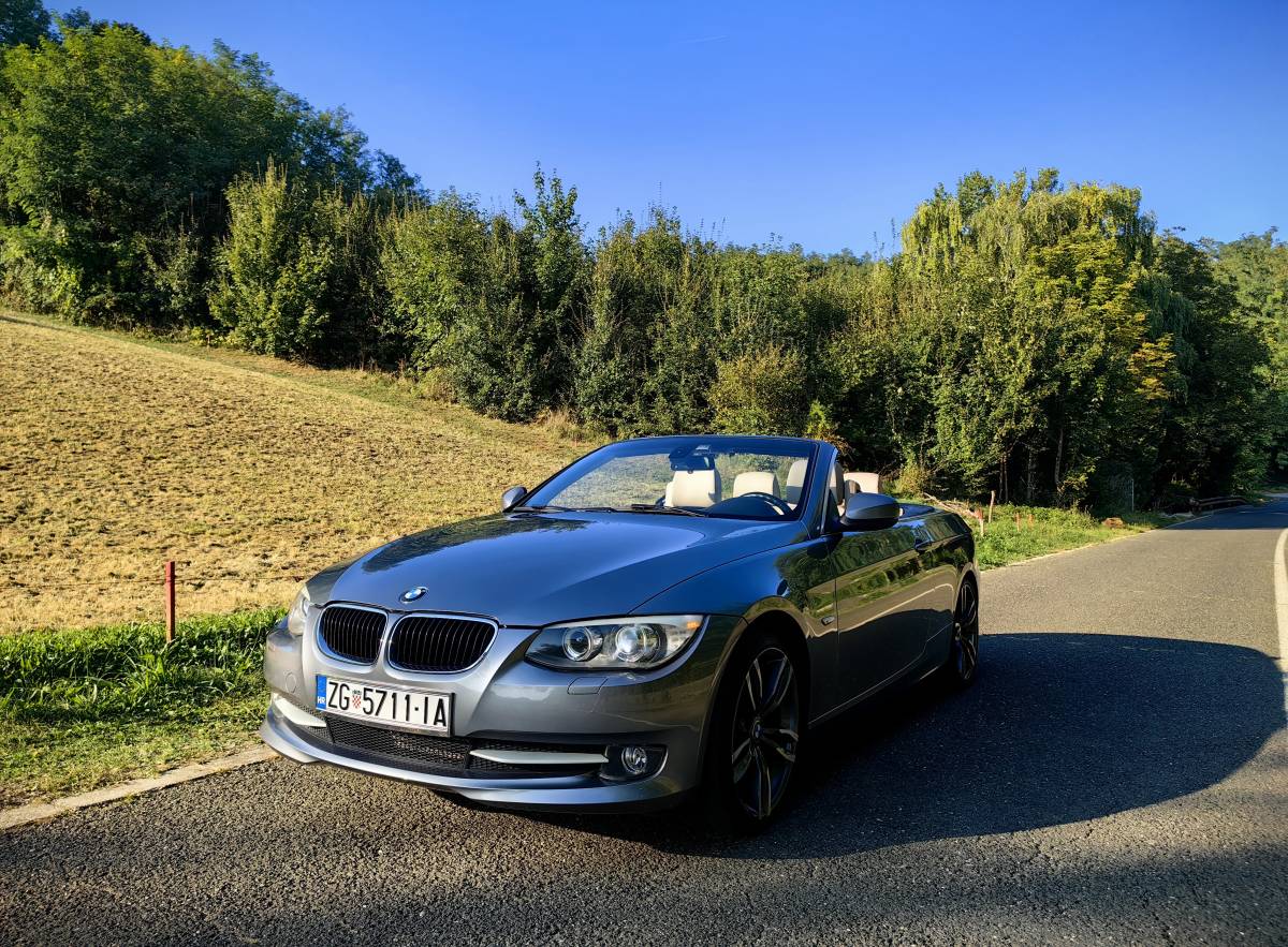 BMW 320D E93 LCI