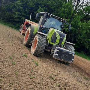 Claas arion 650