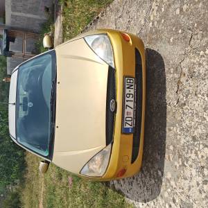 Ford Focus benzin+plin 600€