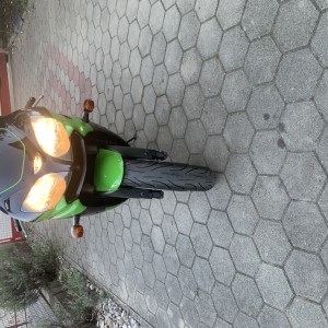Kawasaki ZX9R NJINA