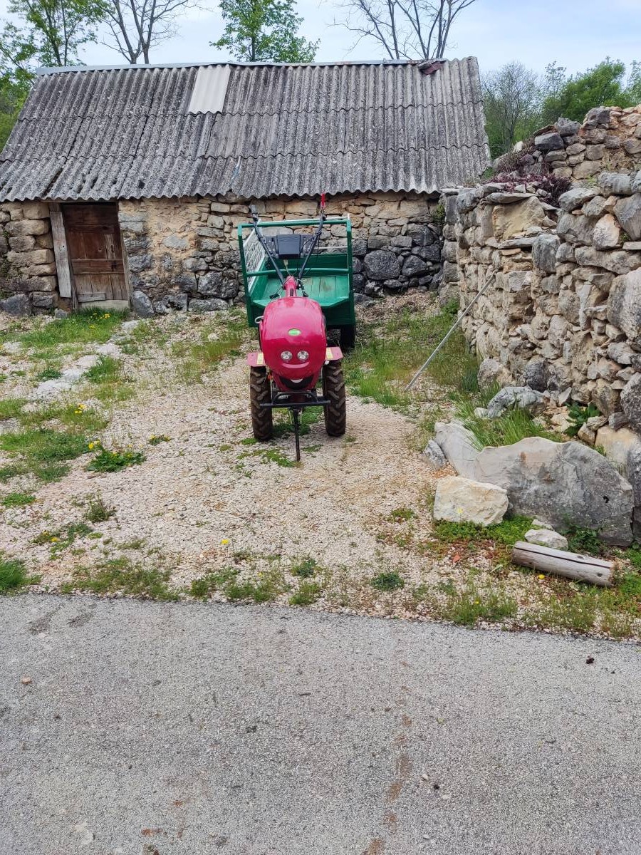 Kopačica Praktik