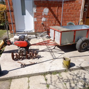 Kopčica(freza) - motor Honda 200 kubika,7 k.,prikolica i strižna kosa.