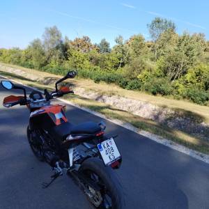 Ktm duke 125