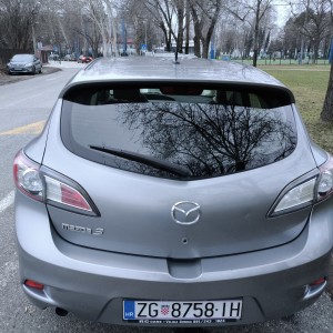 Mazda 3, dizel, 2013. godište, hitno prodajem