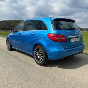Mercedesa B klasa 220 CDI
