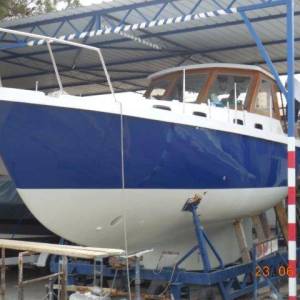 Motorni jedrenjak FERRETTI Altura 33
