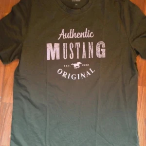 Mustang majica