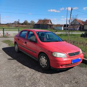 Opel Astra 1.4, klima, reg 04/2026, 1800 eura