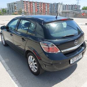 Opel Astra H 1.7 CDTI