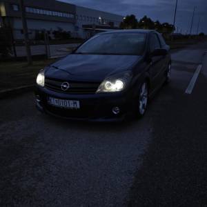 OPEL ASTRA H GTC OPC • 1.9 200KS