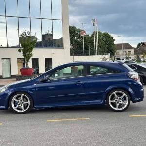 OPEL ASTRA H GTC OPC • 1.9 200KS