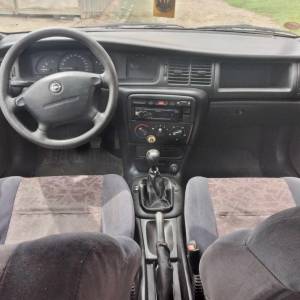 Opel Vectra 1.6i 1998g reg10/25g oprema 203.000km može zamjena