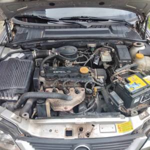 Opel Vectra 1.6i 1998g reg10/25g oprema 203.000km može zamjena