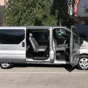 Opel Vivaro 8+1