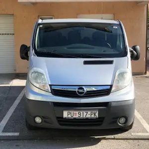 Opel Vivaro 8+1