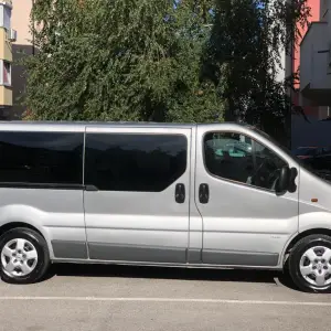 Opel Vivaro 8+1