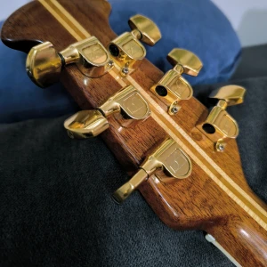 Ovation legend 1617 gitara