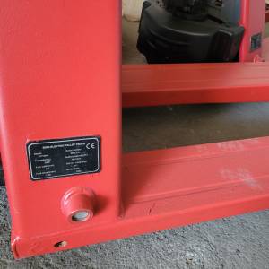 Paletar elektricni 2 t  2022 g