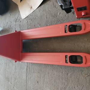 Paletar elektricni 2 t  2022 g