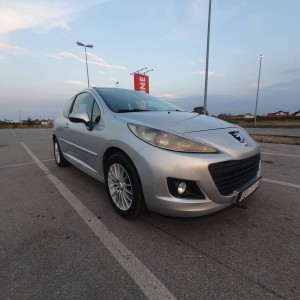 Peugeot 207 1.6 hdi 68 kw 92 konja 8 ventila