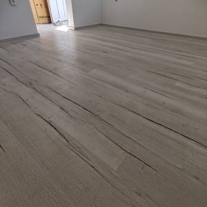 Postavljamo laminate, vinil i gotove parkete