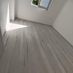 Postavljamo laminate, vinil i gotove parkete