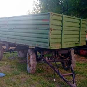 Prikolica kiper