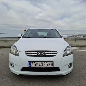 Prodaje se