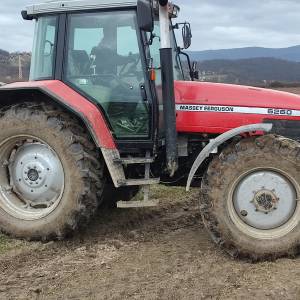 Prodaje se traktor Masey Ferguson 3070