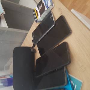 Prodajem 9 ocuvanih ali neispravnih smartphone mobitela