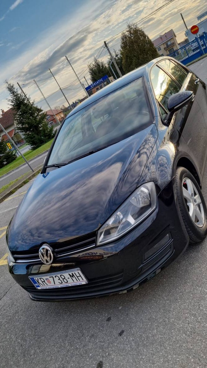 Prodajem Golf 7 1.6TDI DSG