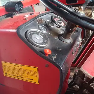 Prodajem IMT 542 vlasnik 1990godina zvati na broj 098779151