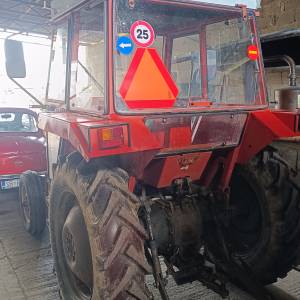 Prodajem IMT 542 vlasnik 1990godina zvati na broj 098779151