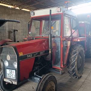 Prodajem IMT 542 vlasnik 1990godina zvati na broj 098779151