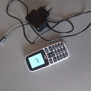 prodajem mobitel