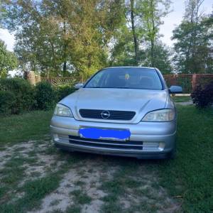 Prodajem osobni automobil