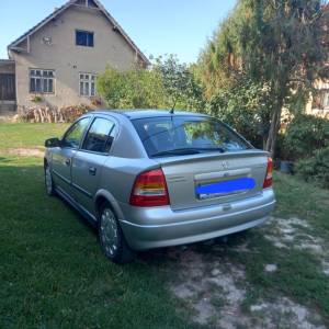Prodajem osobni automobil