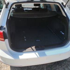 Prodajem passat b8 variant 2.0 TDI
