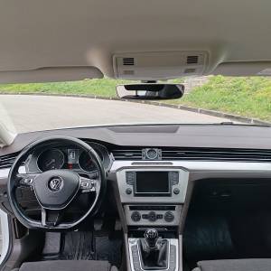Prodajem passat b8 variant 2.0 TDI