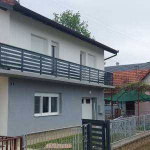 PVC I ALU STOLARIJA - PROZORI I VRATA PO MJERI- DECEUNICK PROFIL