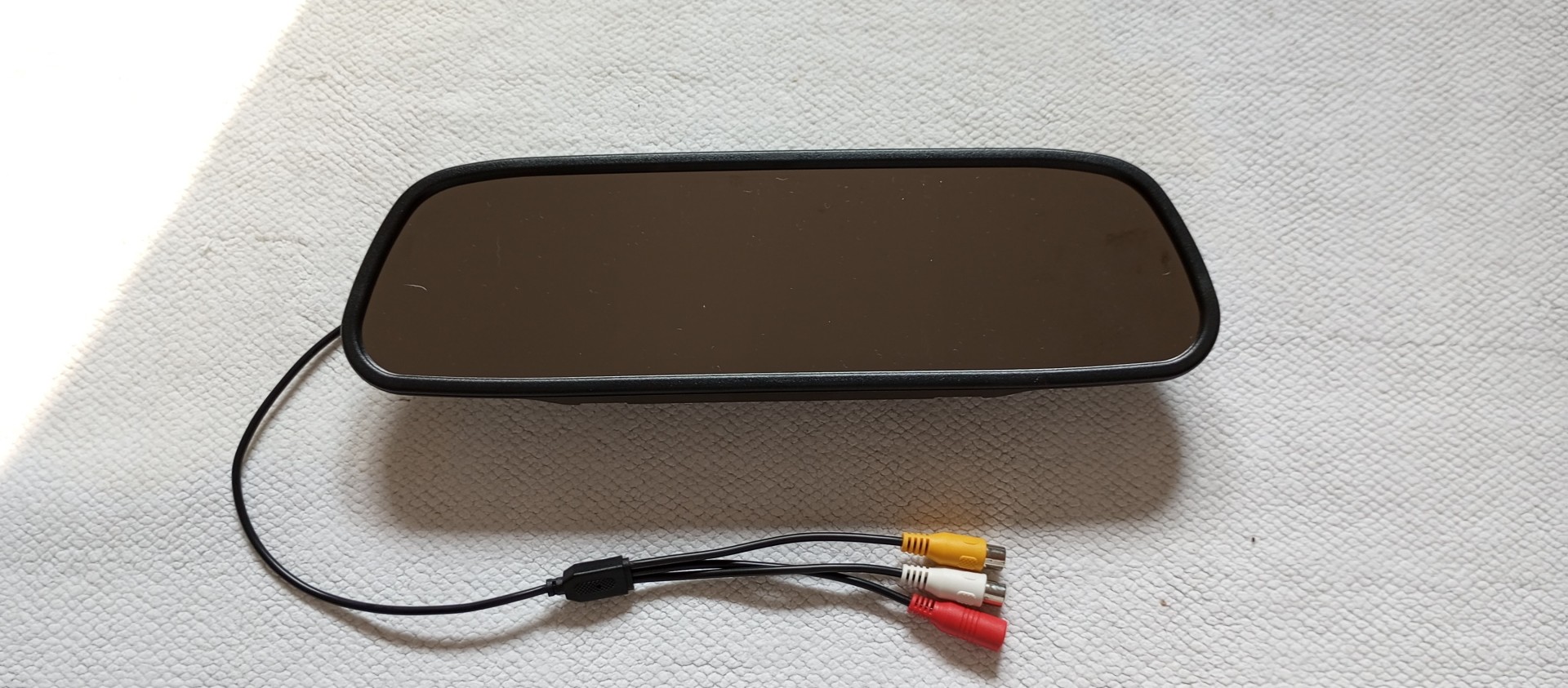 Retrovizor s LCD zaslonom 5.0" i pripadajuća oprema