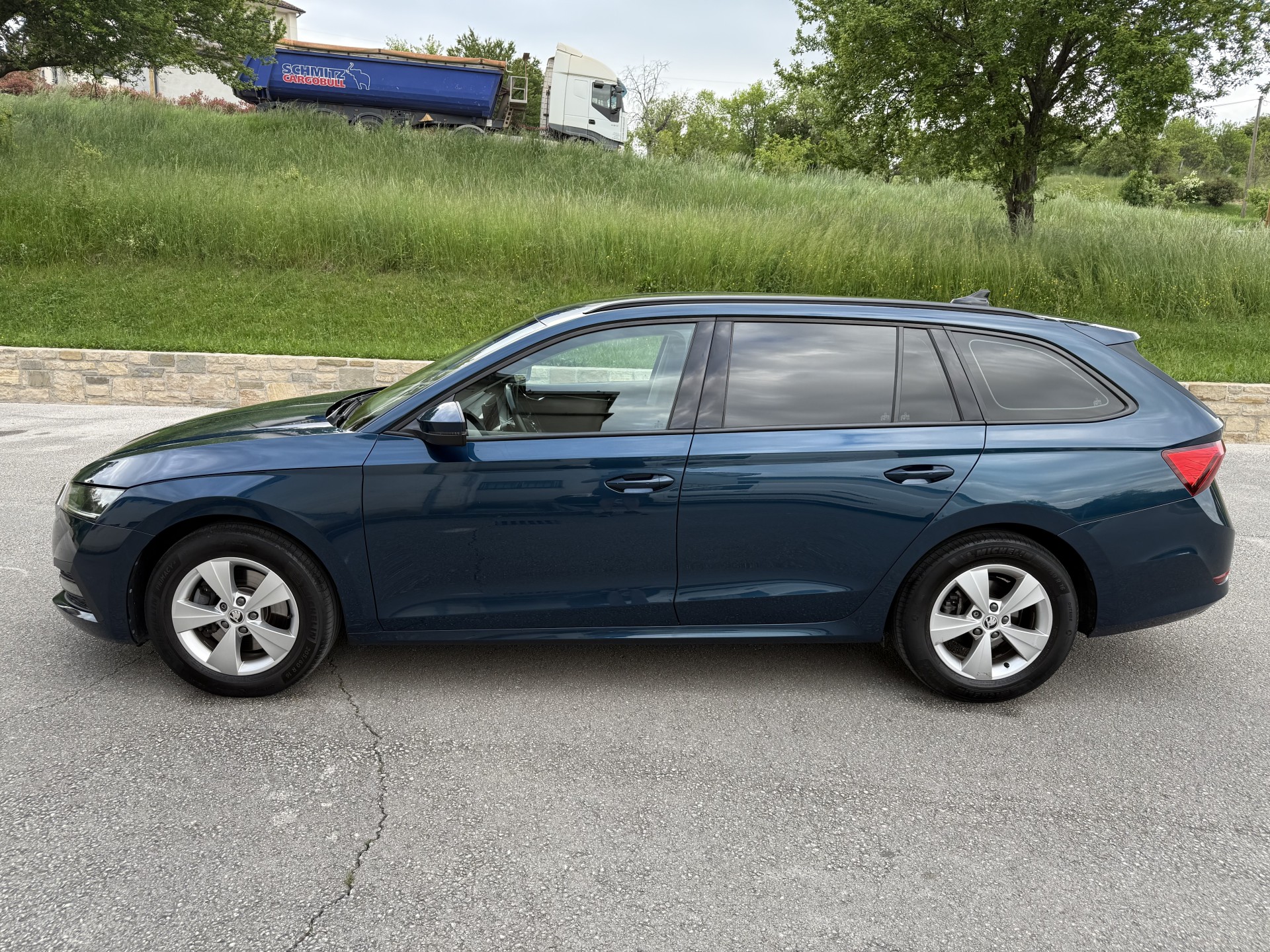 Škoda Octavia 2.0 TDI DSG *4x4* 2022. Godina 150 ks.. Top stanje.