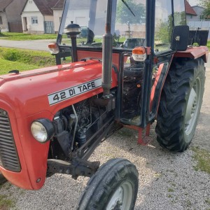 Traktor 42 DI TAFE