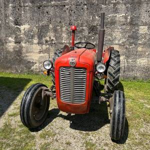 Traktor Ferguson IMT 533