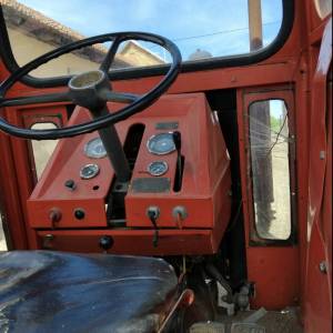 Traktor imt 579 sa prednjom vucom