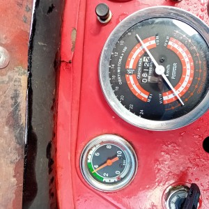 Traktor imt