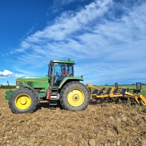 Traktor John Deere 7800