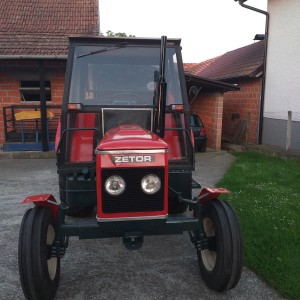 traktor zetor 7011 84 godna