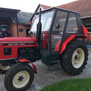 traktor zetor 7011 84 godna