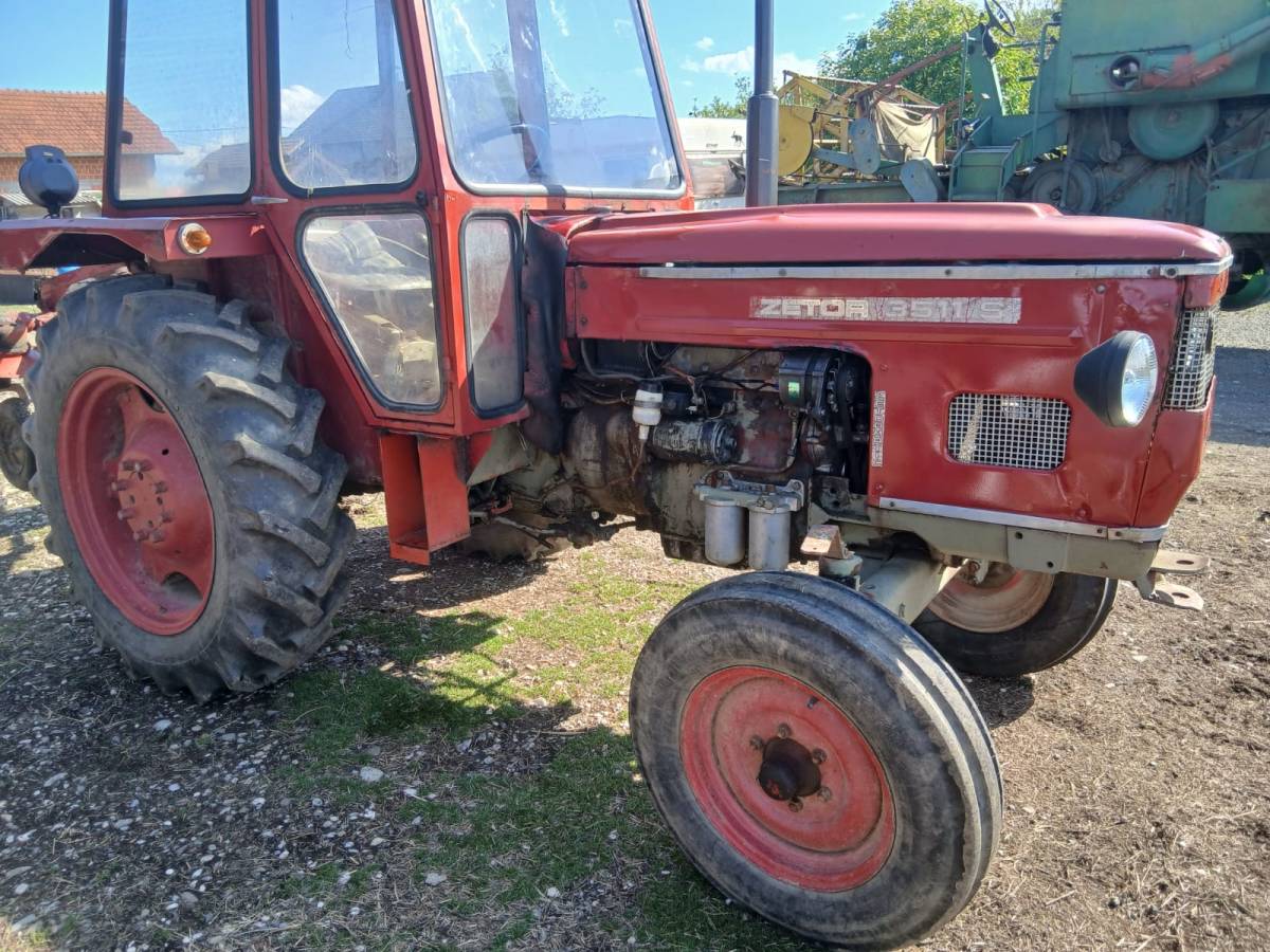 Traktor ZETOR